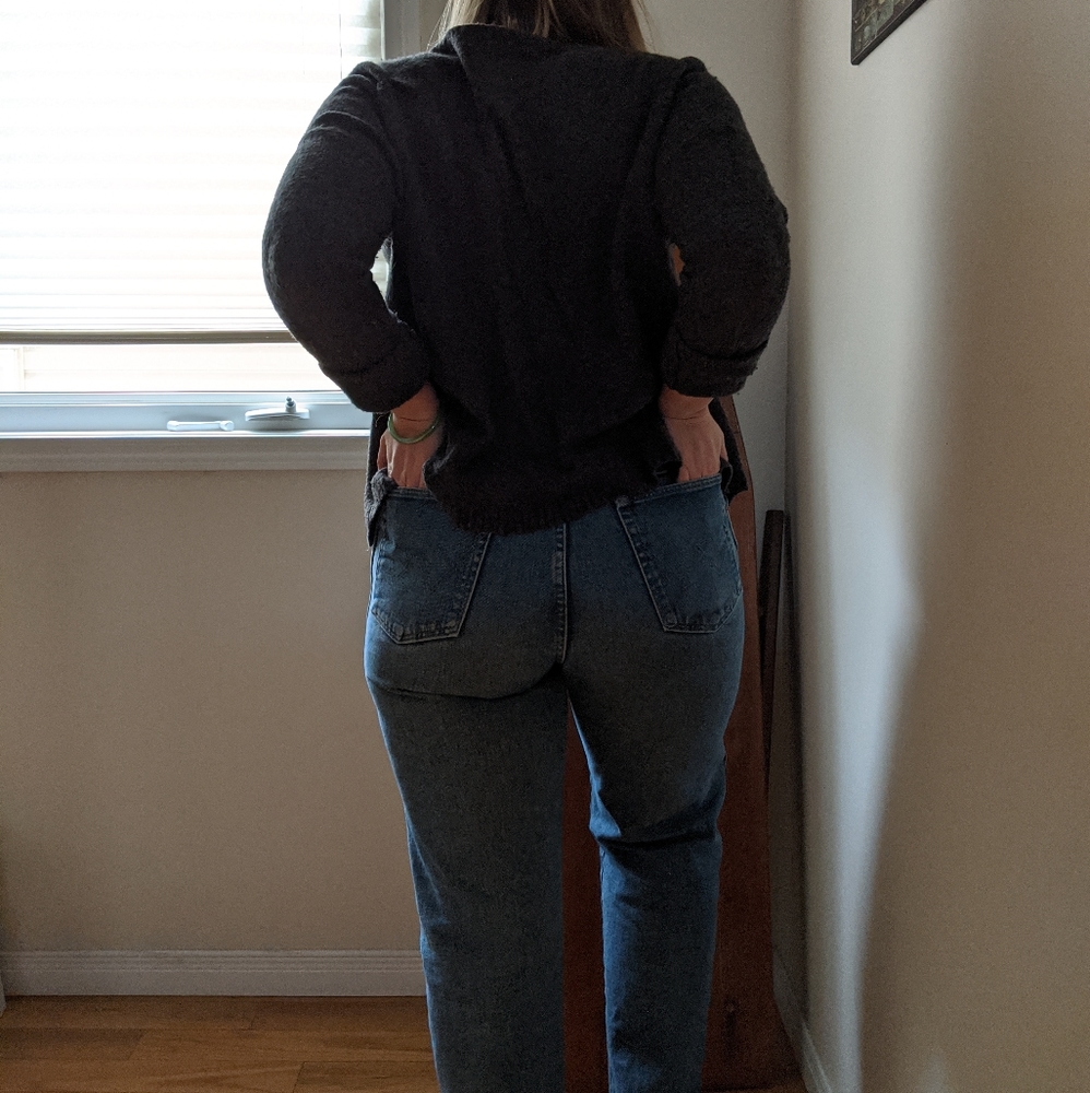 Gap V-neck alpaca wool bland cropped sweater